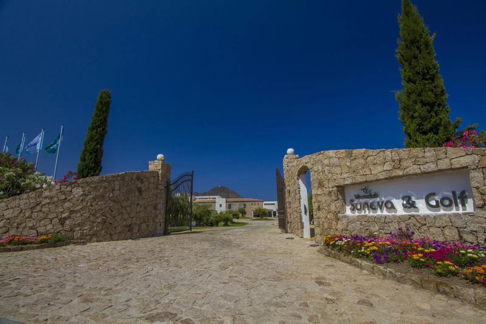 Hotel Suneva Wellness&Golf, Costa Rei Exterior foto